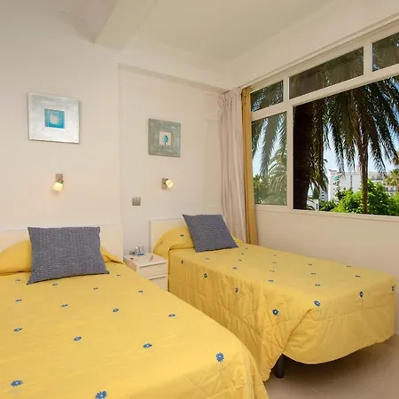 Apartment Fabulous Sunny Second Floor - Edificio Europark - Overlooking Gardens And Pools.