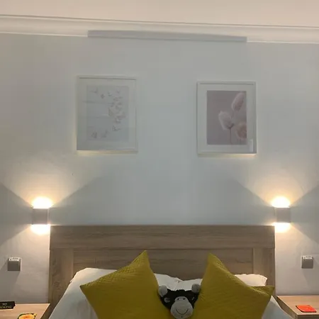 Fabulous Sunny Second Floor - Edificio Europark - Overlooking Gardens And Pools. Apartment